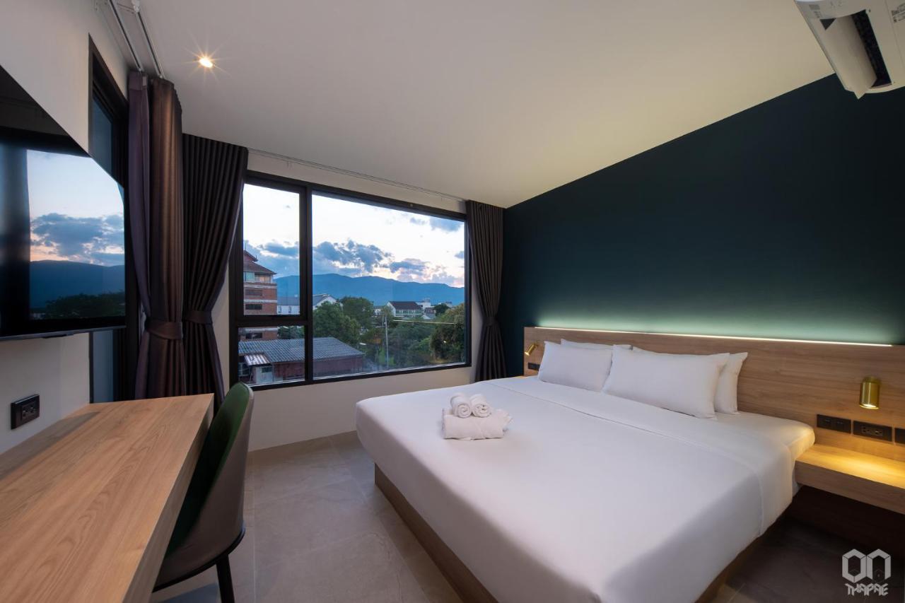 Hotel ON Thapae Chiangmai Chiang Mai Esterno foto